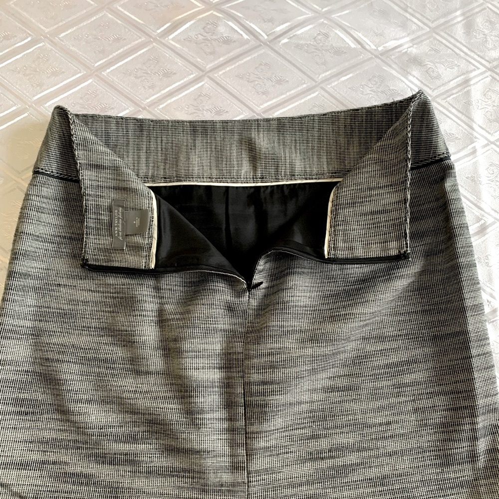 Ann Taylor Gray Pencil Skirt Knee-Length Work - Picture 3 of 8
